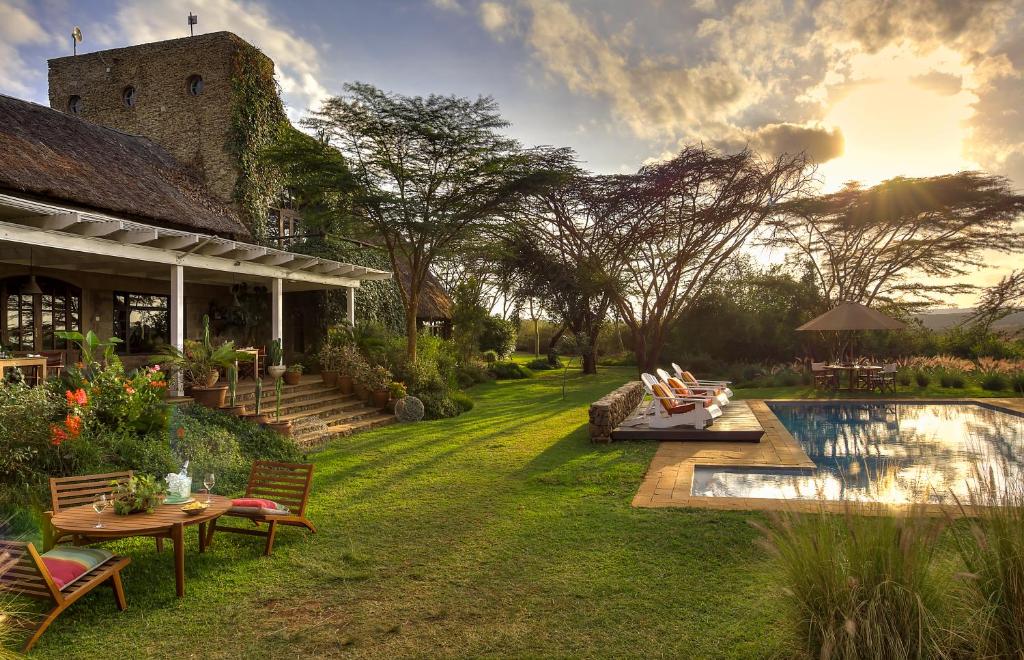 safari lodge